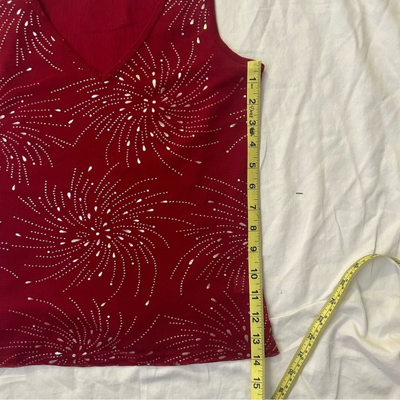 The limited red mesh top with silver details - Picture 7 of 7